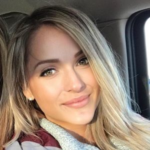 Meet your Posher, Kelli